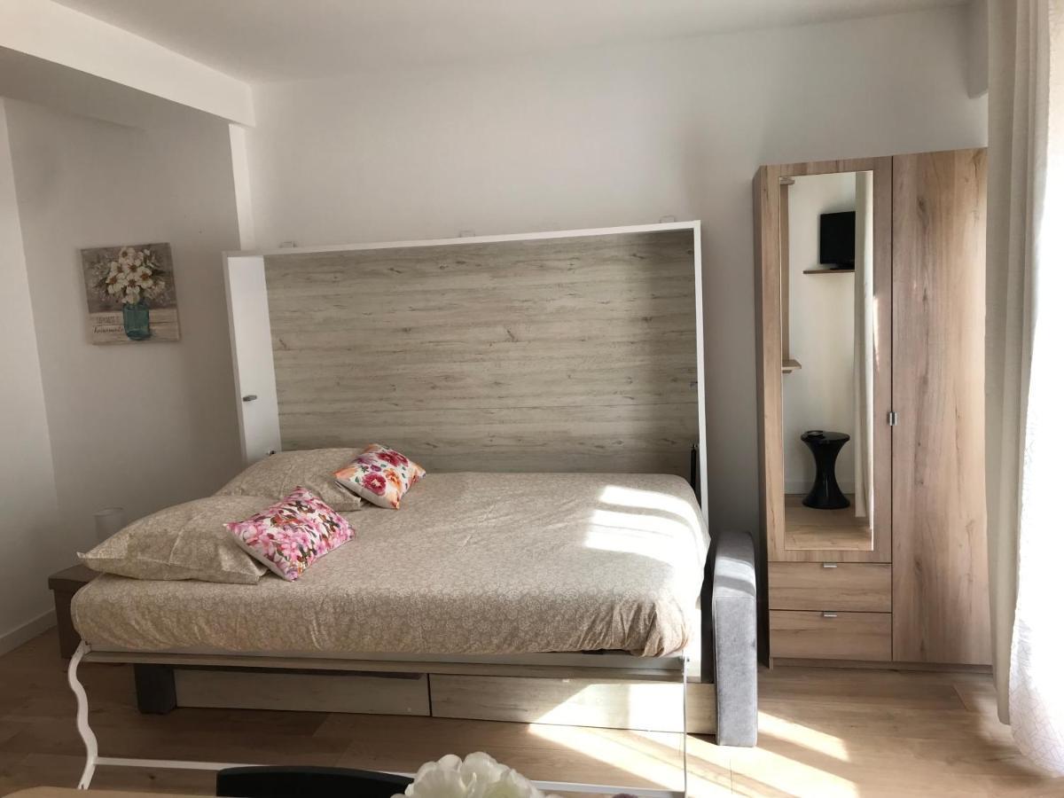 Appartement Maroelvi Menton Exteriör bild